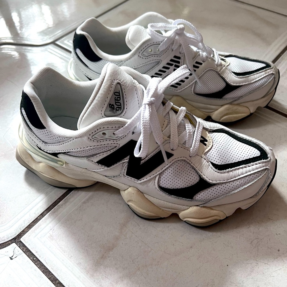 New Balance 9060